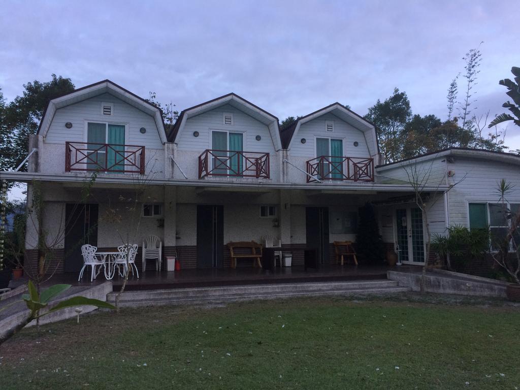 Oliver Tree B&B Fenglin Exterior photo