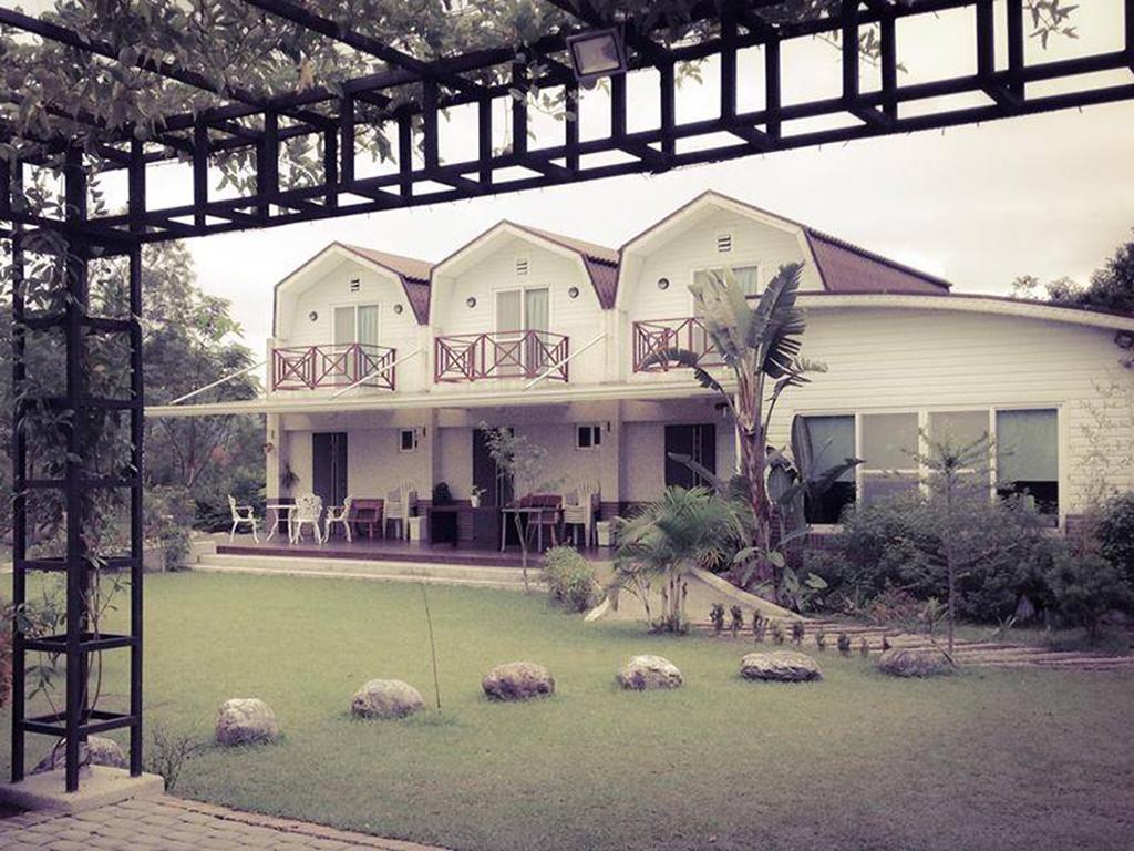 Oliver Tree B&B Fenglin Exterior photo